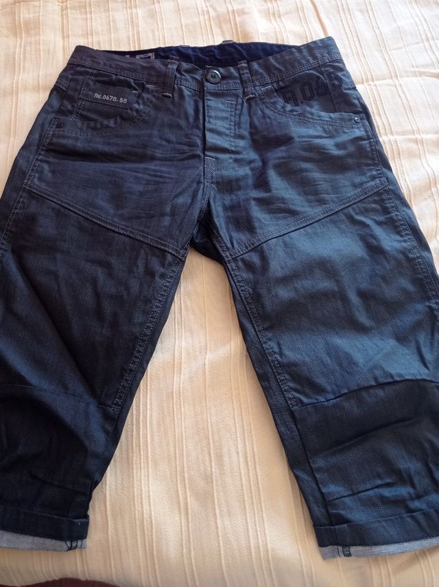 Pantalón pirata negro vaquero