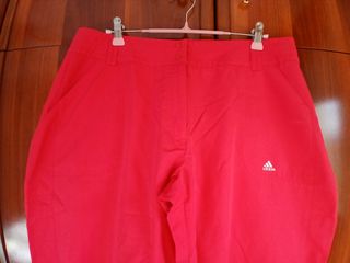 Pantalón Pirata Deportivo Adidas Rojo