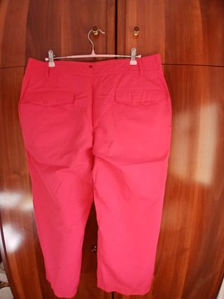 Pantalón Pirata Deportivo Adidas Rojo