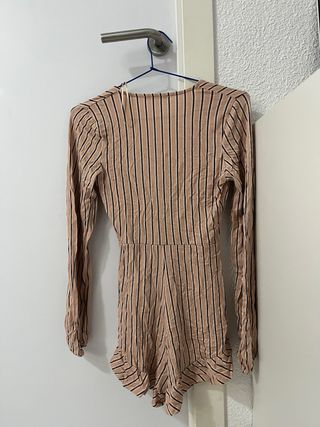 Mono corto Pull and Bear rayas beige y negro