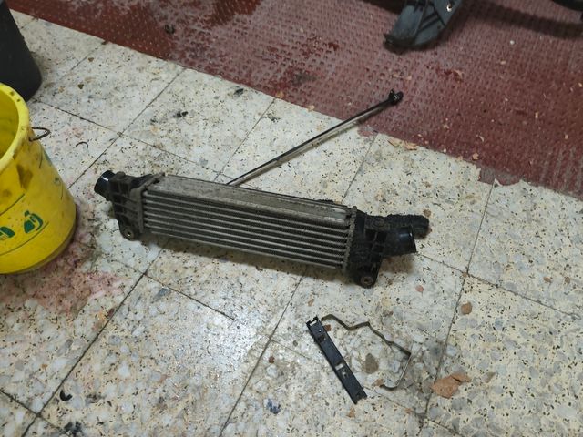 Intercooler Ford Mondeo 2.0 TDCI