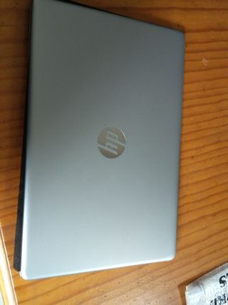 Ordenador HP Plata