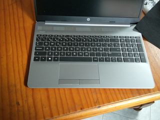 Ordenador HP Plata