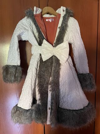 Abrigo niña Talla 10 marca Meriche Alta Costura