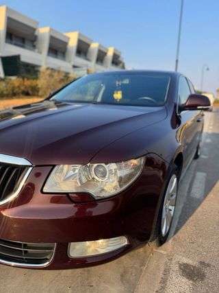 Škoda Superb 2.0 TDI – Muy cuidado – Bajo consumo 