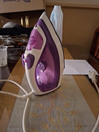 Plancha Philips Morada