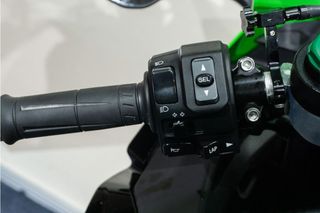 KAWASAKI ZX 10 R ESCAPE ARROW**CARBONO**OHLINS**POCOS KM