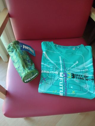 Lote Fortnite: Camiseta y Neceser