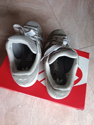 Zapatillas Adidas Campus Grises
