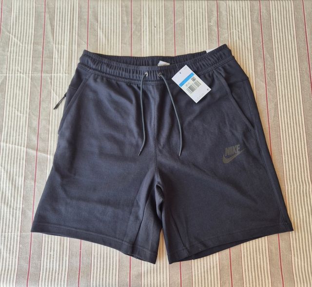 Pantalón Corto Nike Tech Negro