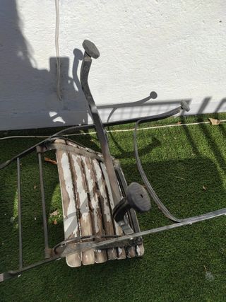 Silla de jardín plegable blanca y negra de hierro 
