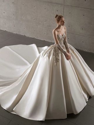 Vestido de Novia Blanco y Plateado
