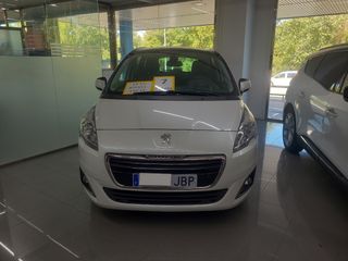 Peugeot 5008 2014
