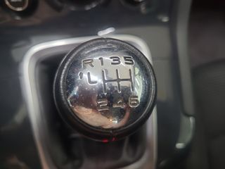 Peugeot 5008 2014