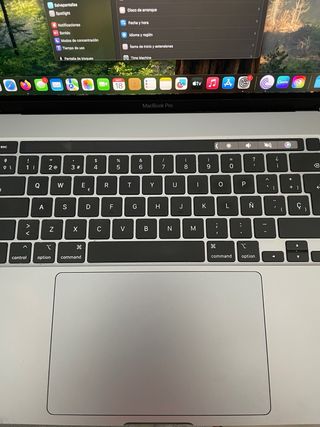 MacBook Pro i9 16' 32GB RAM Plata