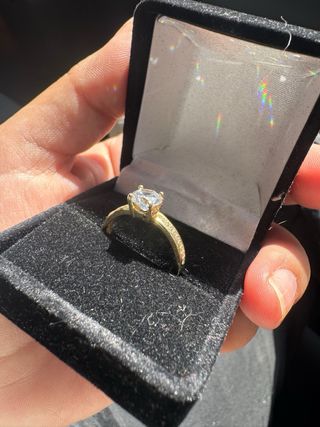 Anillo de compromiso oro con diamante