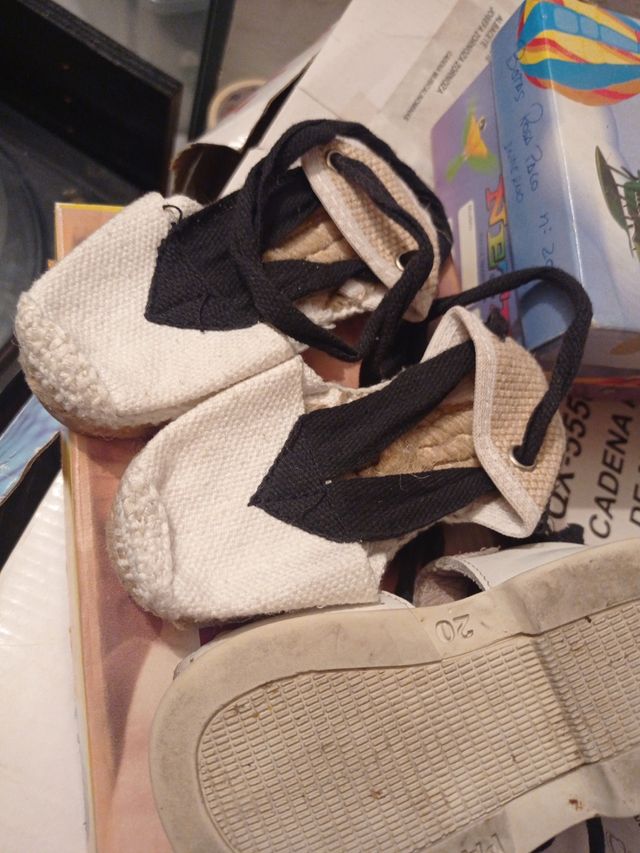 Esparteñas bebé blancas número 20