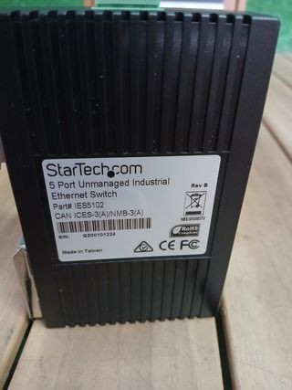 StarTech IES5102 - Switch industrial de 5 puertos