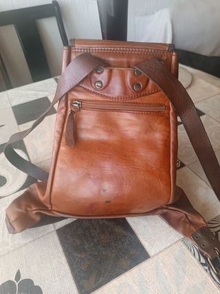 Mochila de cuero