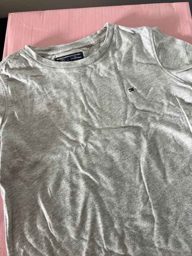T-shirt Tommy Hilfiger cinzenta criança