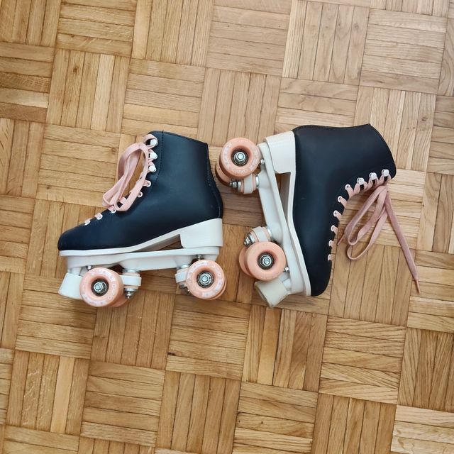 Patines negros con cordones rosas, oxelo dectahlon