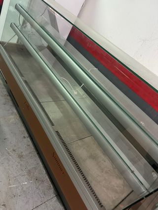 Vitrina expositora Docriluc 2m en buen estado
