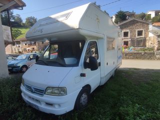 Autocaravana capuchina Sun Roller 2004