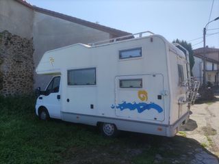 Autocaravana capuchina Sun Roller 2004