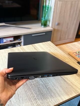 Portátil Asus X554L Negro