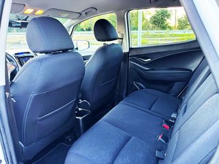 Hyundai ix20 1.6 MPI con PANTALLA TÁCTIL, LLANTA... 