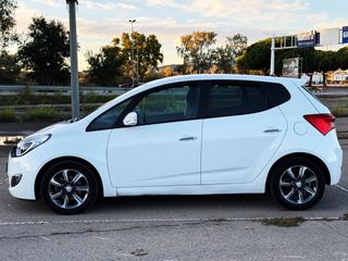Hyundai ix20 1.6 MPI con PANTALLA TÁCTIL, LLANTA... 