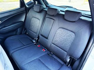 Hyundai ix20 1.6 MPI con PANTALLA TÁCTIL, LLANTA... 