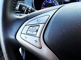 Hyundai ix20 1.6 MPI con PANTALLA TÁCTIL, LLANTA... 