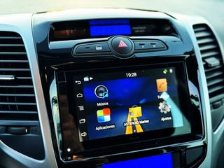Hyundai ix20 1.6 MPI con PANTALLA TÁCTIL, LLANTA... 