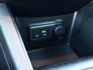 Hyundai ix20 1.6 MPI con PANTALLA TÁCTIL, LLANTA... 