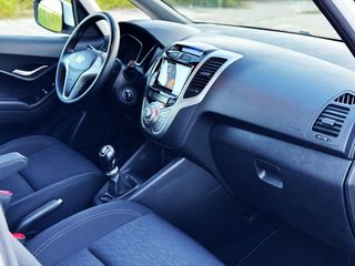 Hyundai ix20 1.6 MPI con PANTALLA TÁCTIL, LLANTA... 