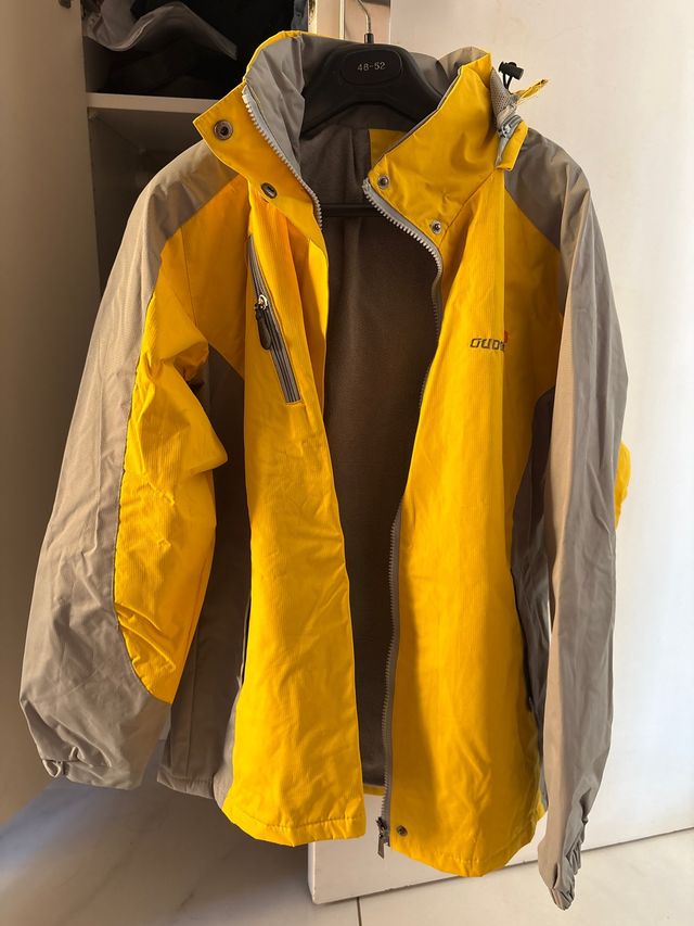 Chaqueta Outdoor Mujer Gris y Amarillo nuevo