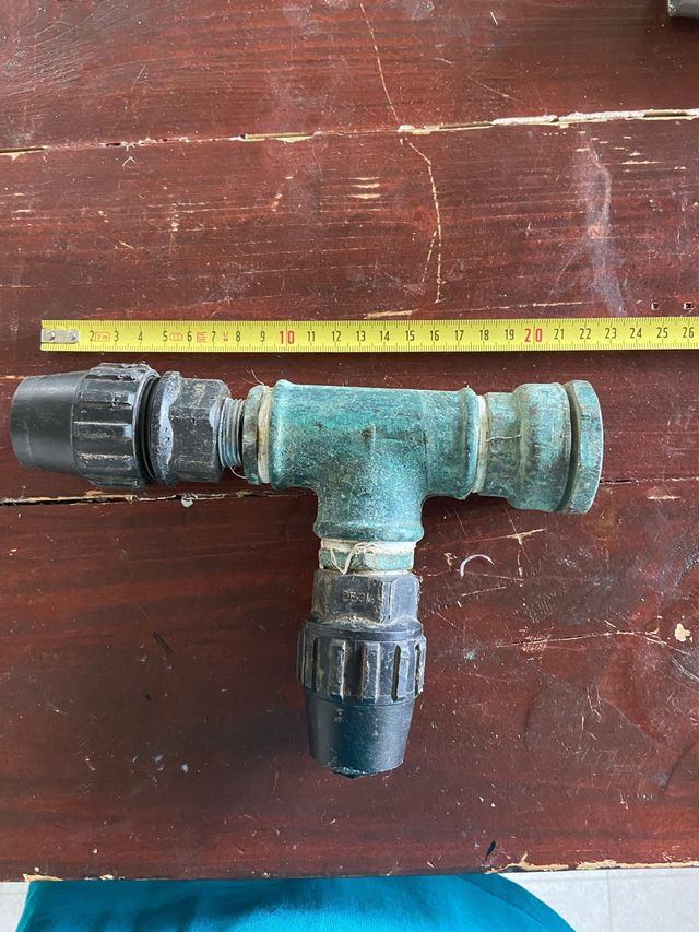 Llave de paso T cobre