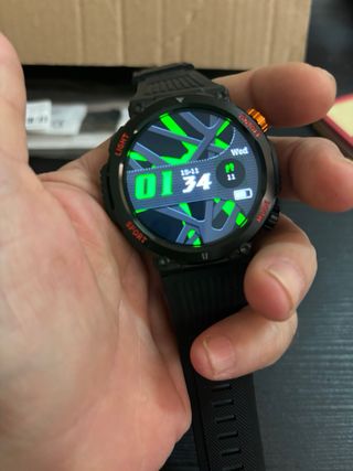Reloj Inteligente Negro y Rojo