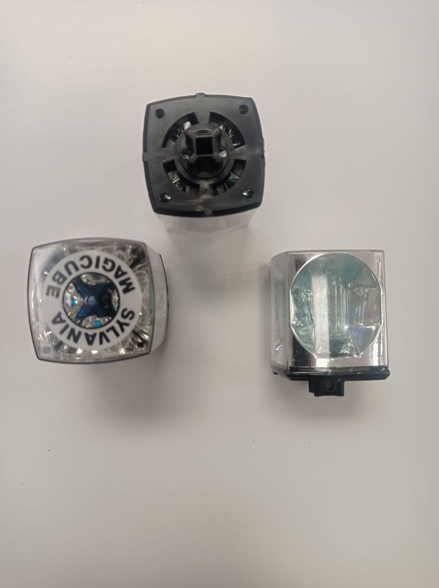 Flash Sylvania Magicube X