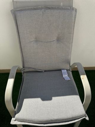 Cojín para silla de jardín gris (disponibles 4)