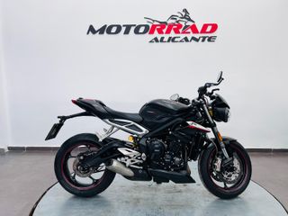 Triumph Street Triple RS