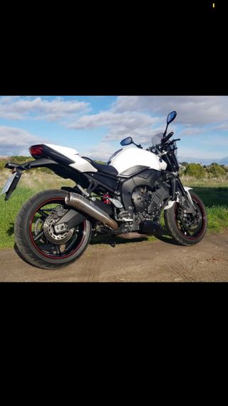 moto fz1 año 2015 150 cv  sin extras 4990 €