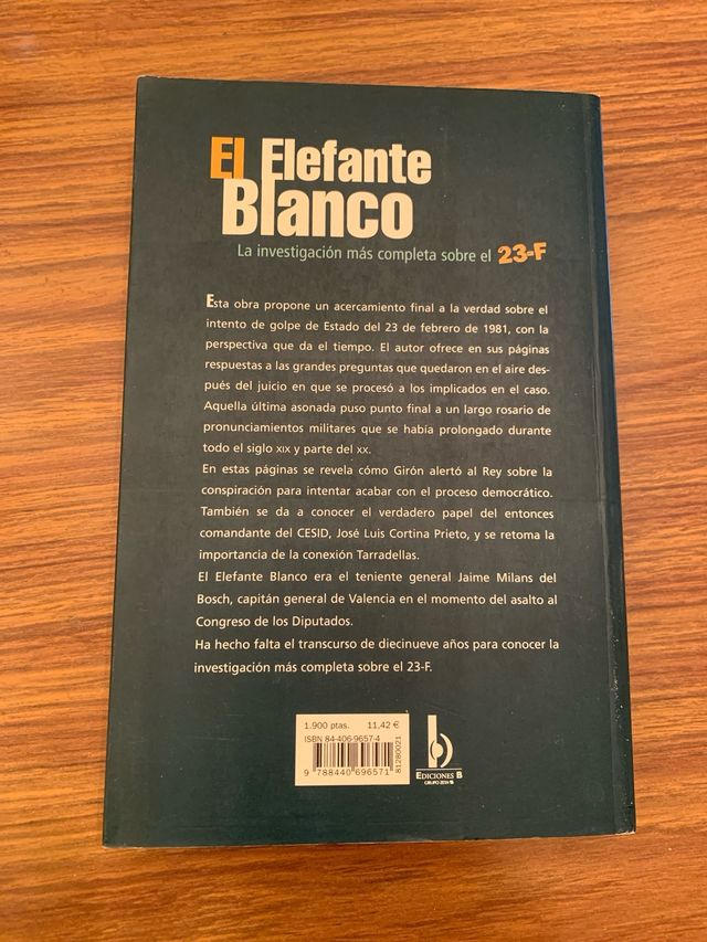 El elefante blanco, de Francisco Mora