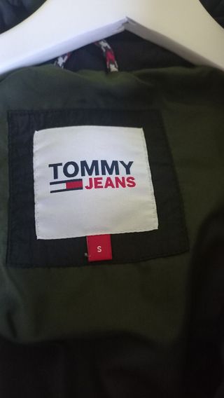 Plumas Tommy Jeans Negro