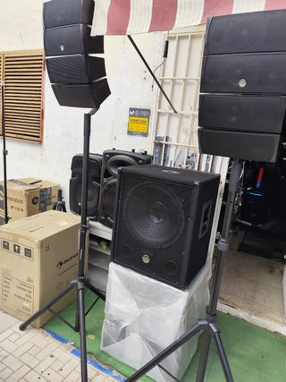 Subwoofer 1200w y 2 Arrays 600w