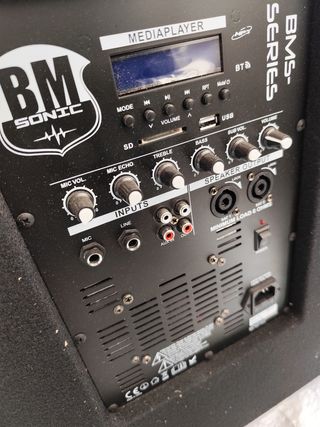 Subwoofer 1200w y 2 Arrays 600w