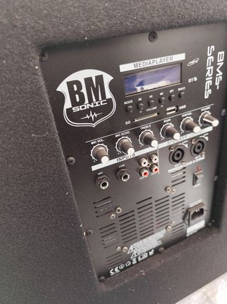 Subwoofer 1200w y 2 Arrays 600w