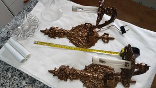 2 Apliques de pared  de bronce, antiguos