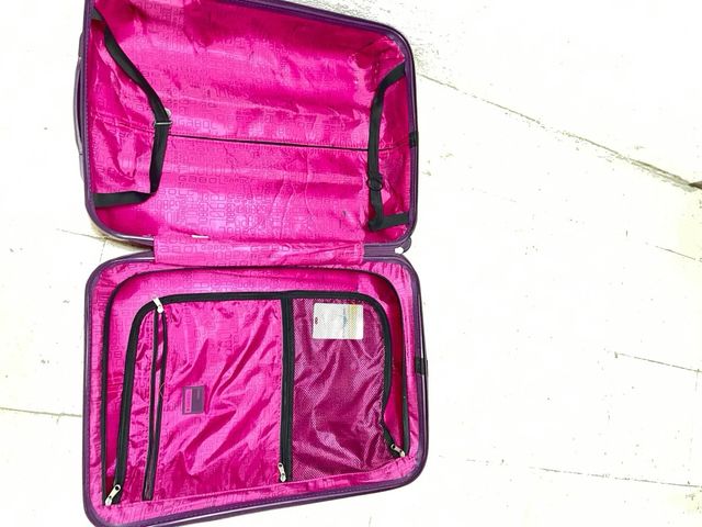 Maleta mediana Gabón